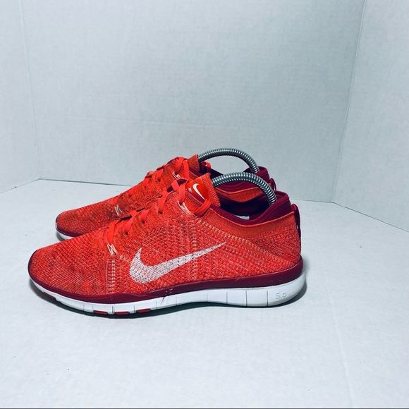 Nike Free TR Flyknit Red Sneakers Women Sz 9 - Picture 4 of 6